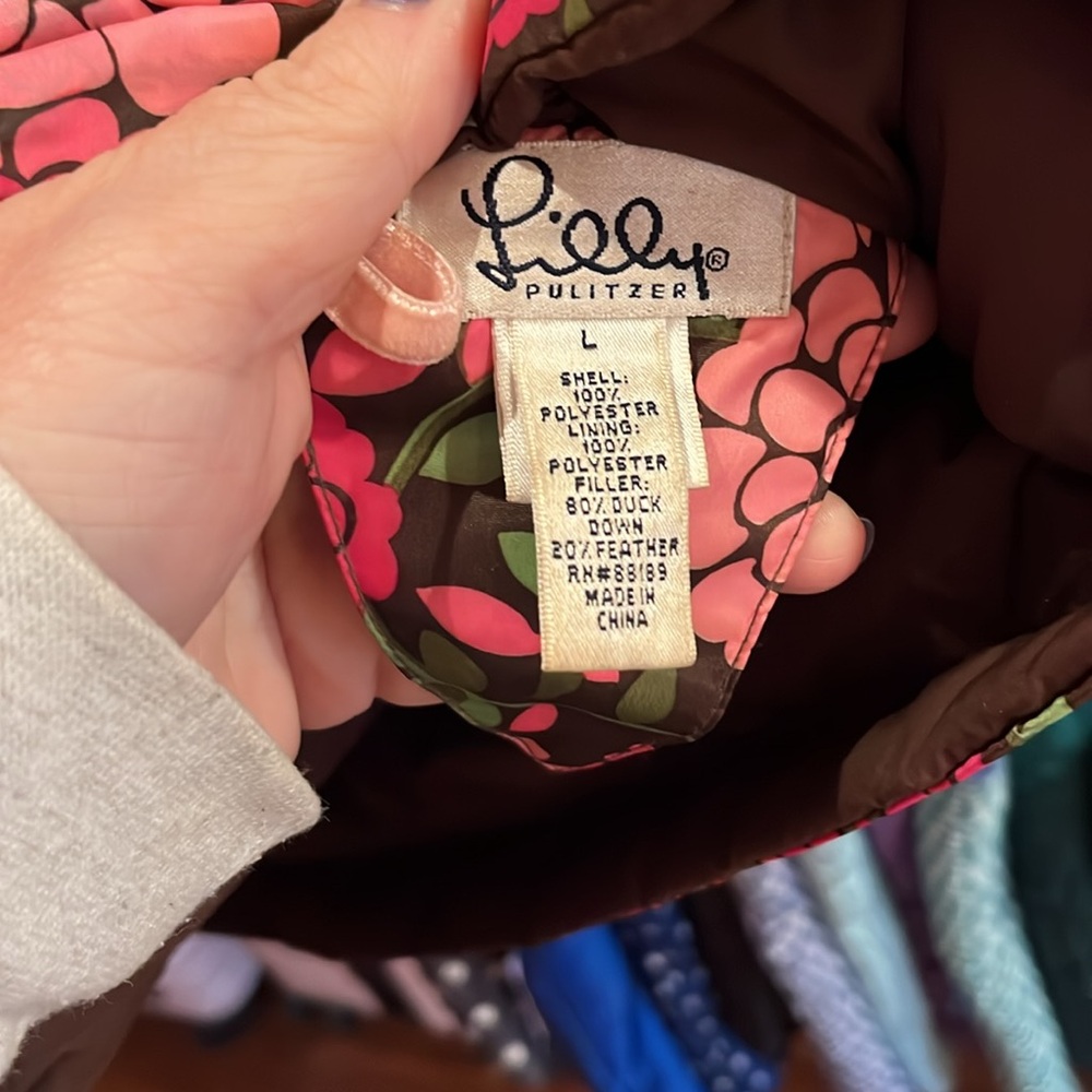 Reversible Lilly Pulitzer vest - Picture 3 of 3